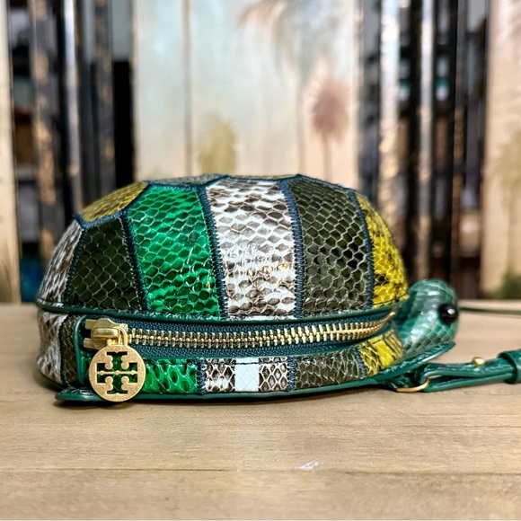 Tory Burch Green Embossed Leather Mini Turtle Crossbody Shoulder Bag - Picture 5 of 16